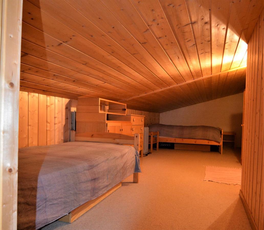Ferienwohnung Tgesa Zundregn Savognin Exterior foto