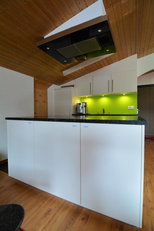 Ferienwohnung Tgesa Zundregn Savognin Exterior foto